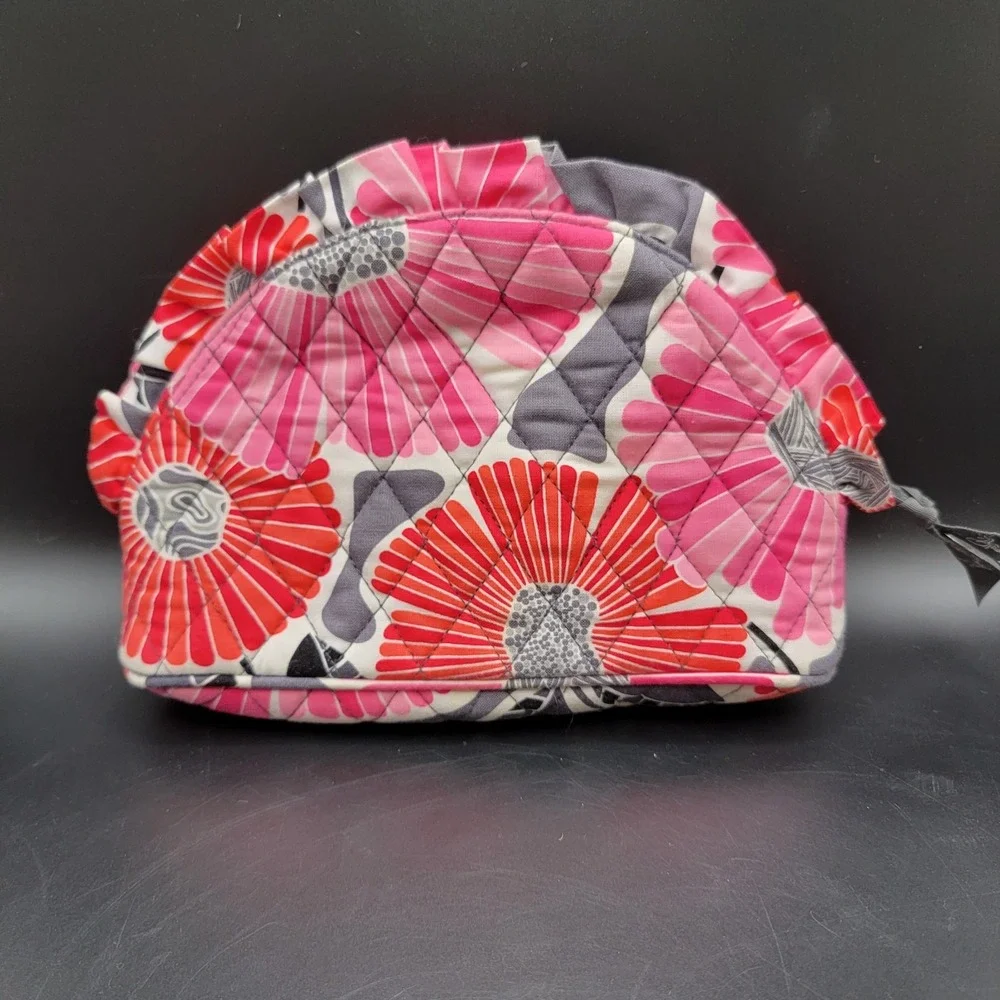 Vera Bradley Make Up Cosmetic Bag Cherry Blossom   Print Zipper  Quilted Fabric